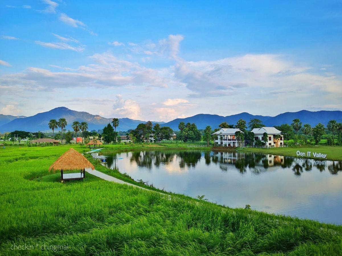 Oon Valley Farm Stay San Kamphaeng Zewnętrze zdjęcie